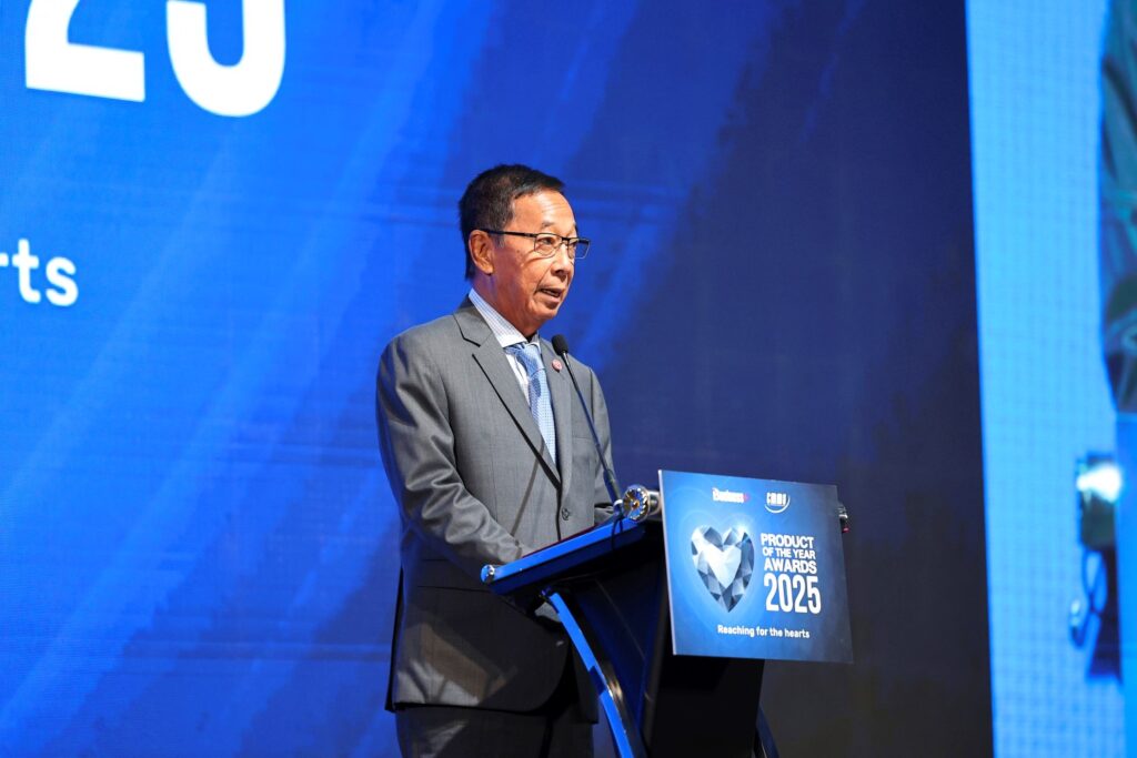 ฯพณฯ นุรักษ์ มาประณีต องคมนตรี เป็นประธานมอบรางวัล